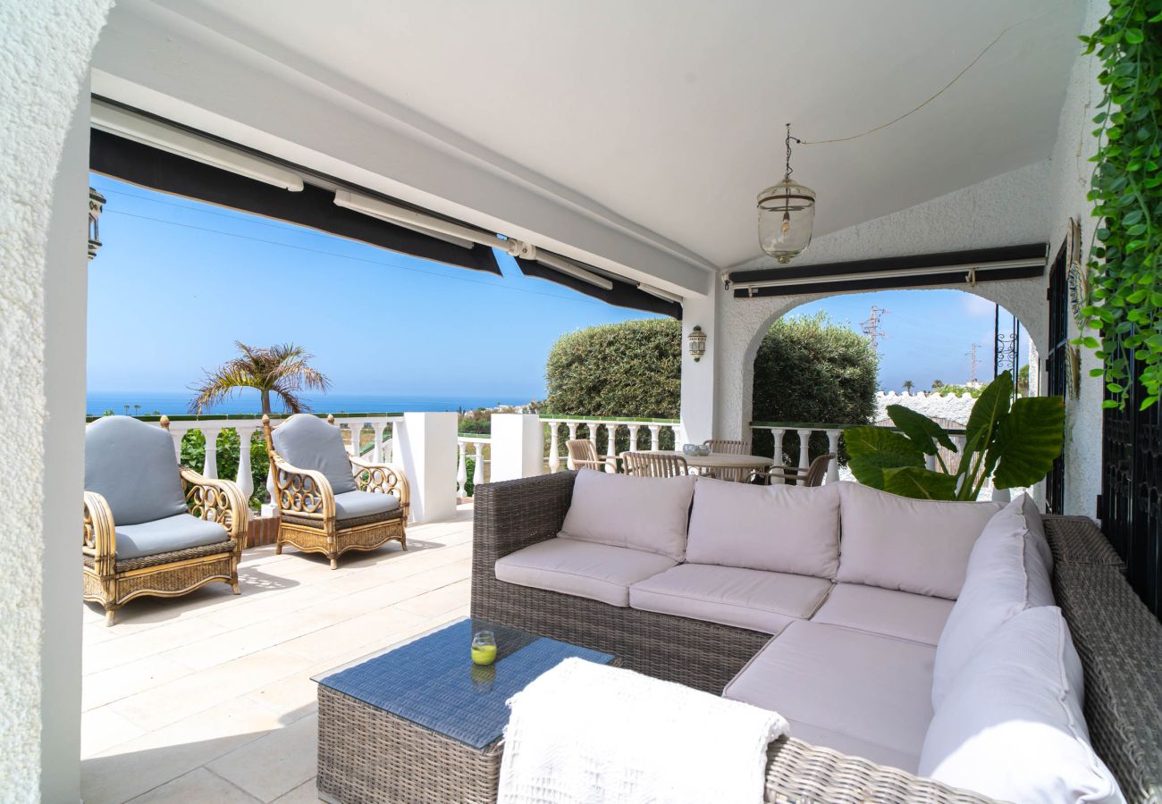 Villa en Nerja - Villa La Casita: Villa con Piscina Privada en Fuente del Badén, Nerja