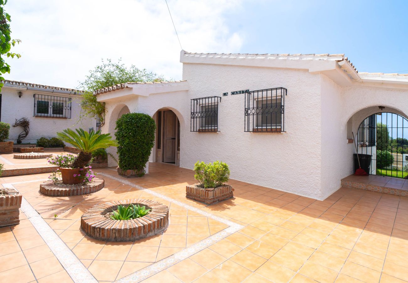 Villa en Nerja - Villa La Casita: Villa con Piscina Privada en Fuente del Badén, Nerja