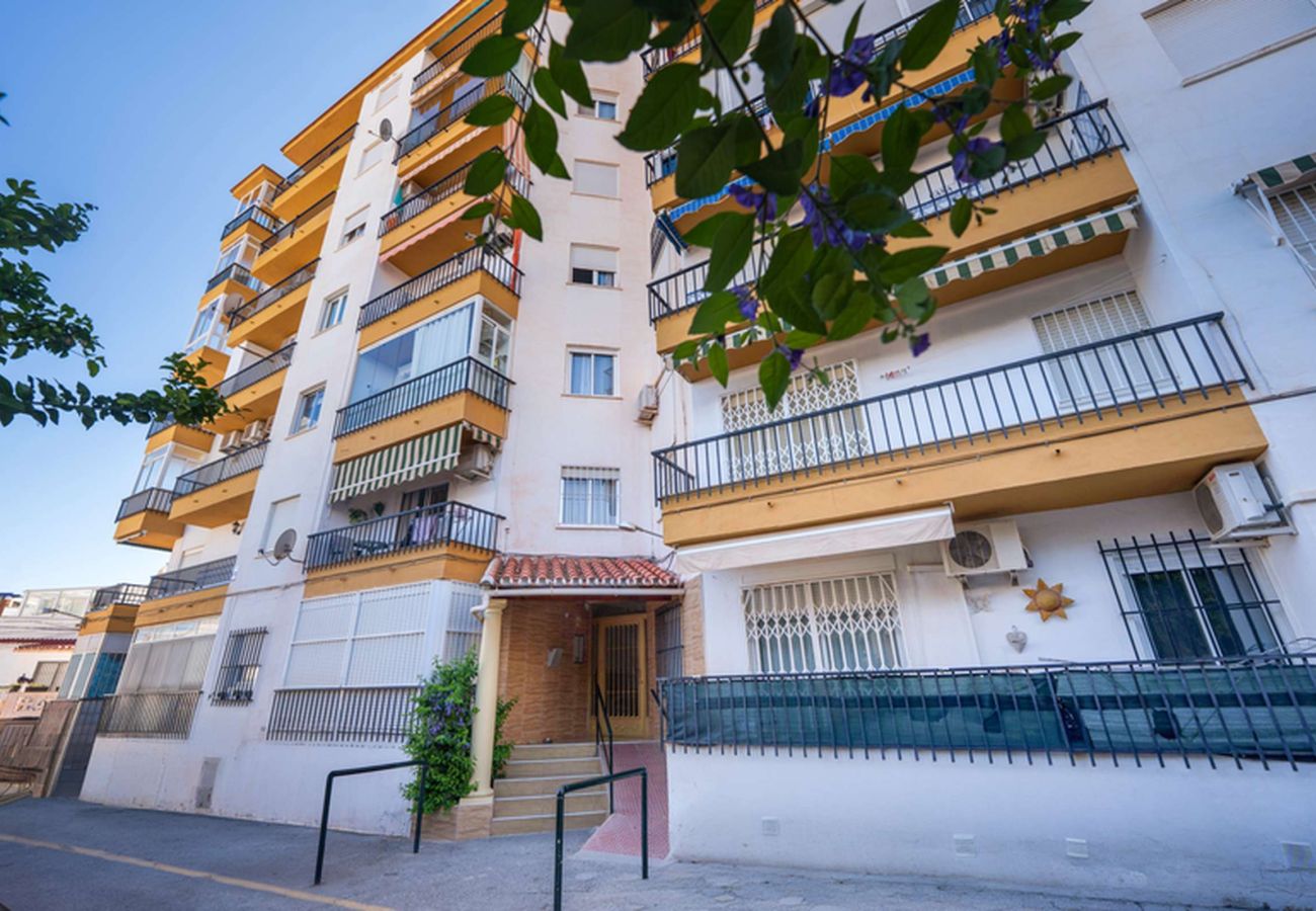 Apartamento en Nerja - Albaida II 2B: Apartamento con Orientación Sur y Vistas al Mar, Playa Torrecilla Nerja