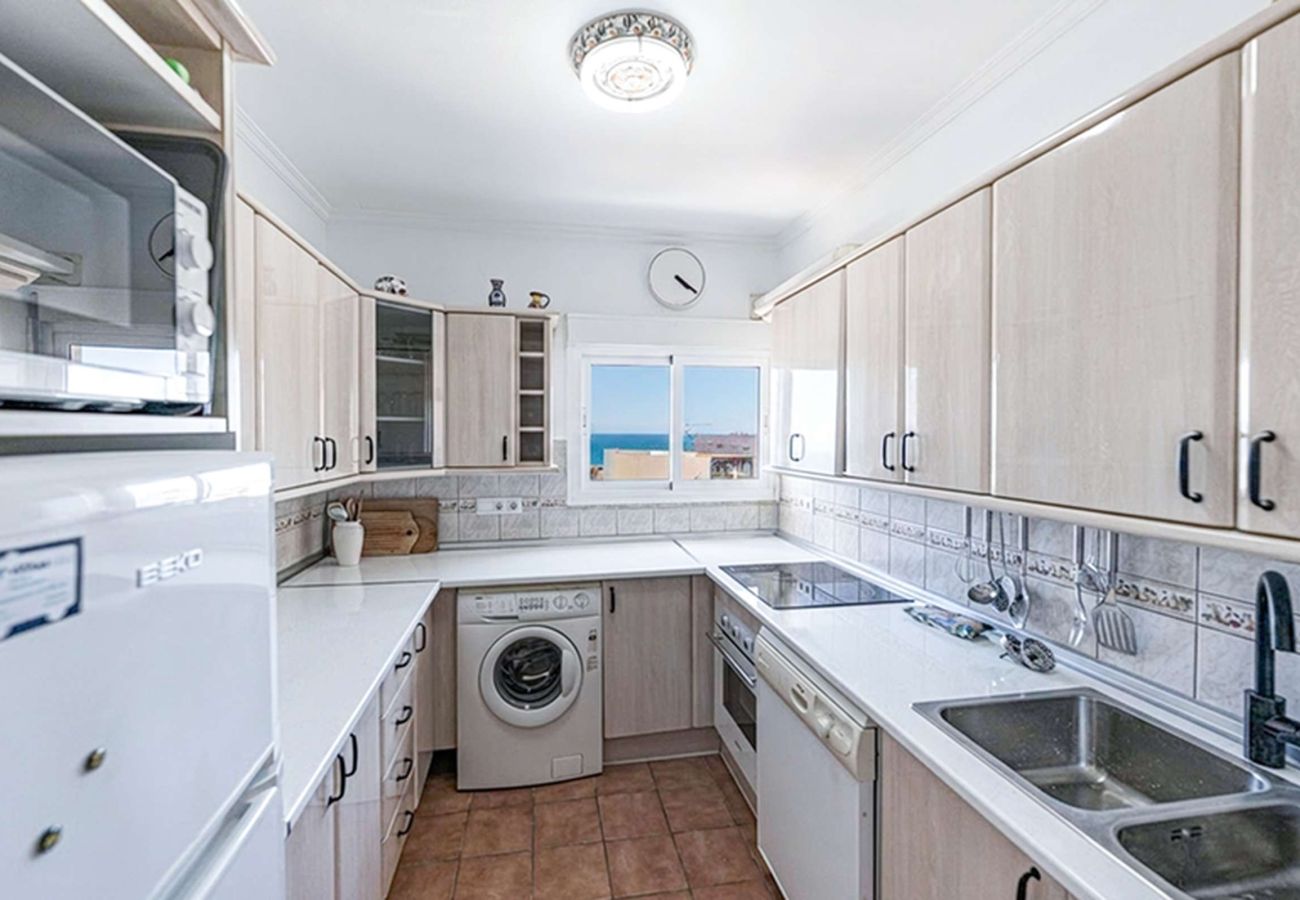 Apartamento en Nerja - Albaida II 2B: Apartamento con Orientación Sur y Vistas al Mar, Playa Torrecilla Nerja