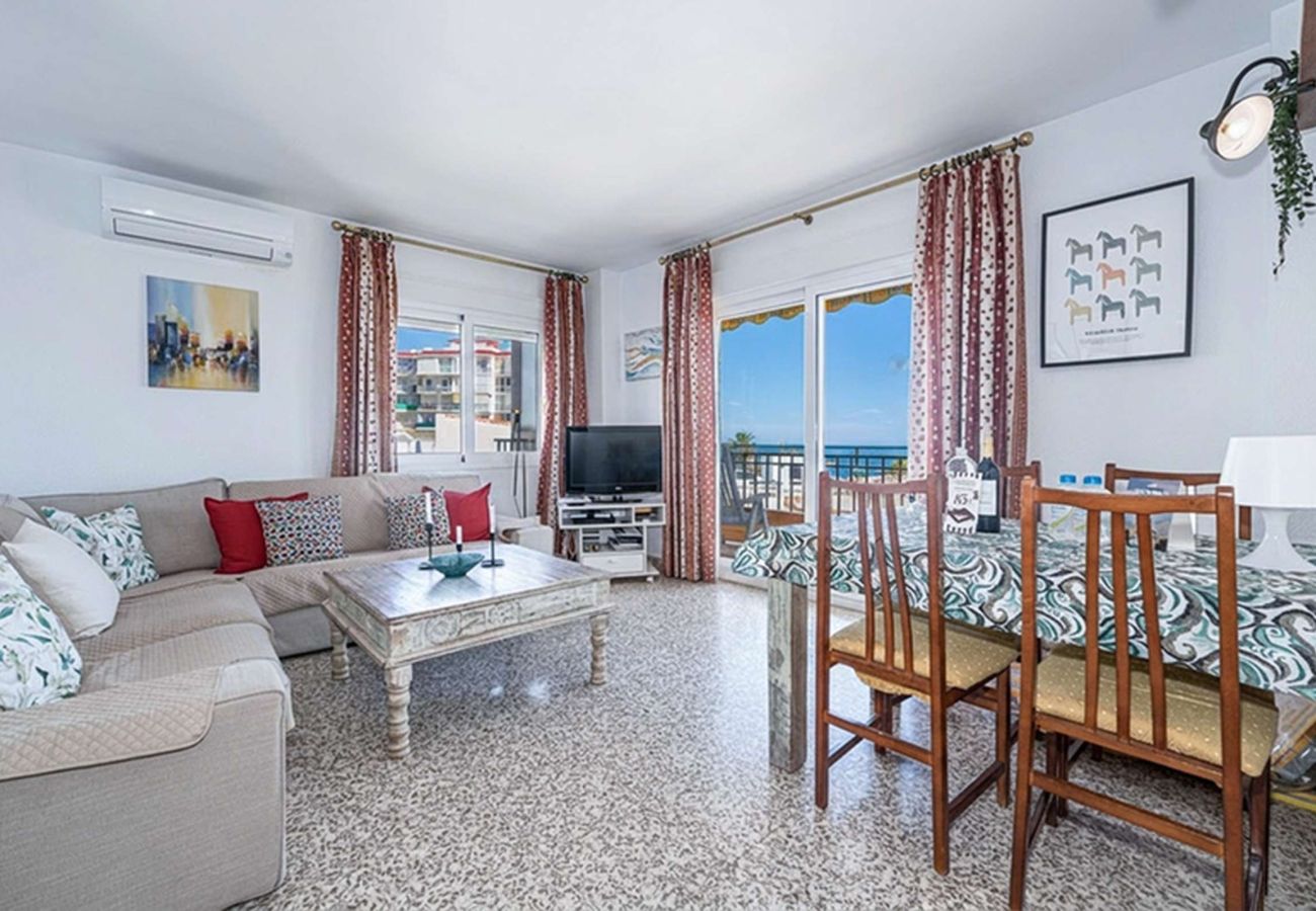 Apartamento en Nerja - Albaida II 2B: Apartamento con Orientación Sur y Vistas al Mar, Playa Torrecilla Nerja