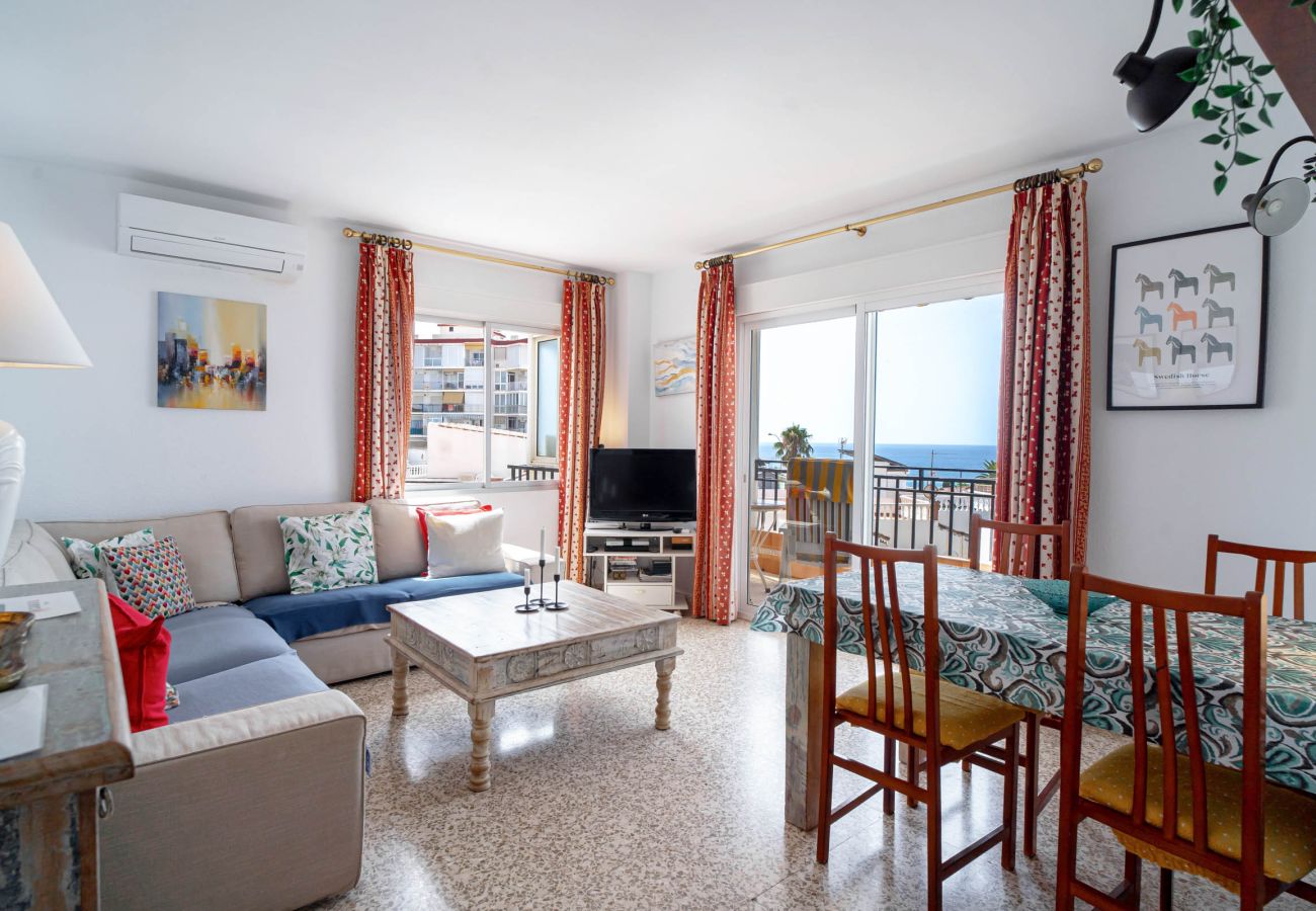 Apartamento en Nerja - Albaida II 2B: Apartamento con Orientación Sur y Vistas al Mar, Playa Torrecilla Nerja