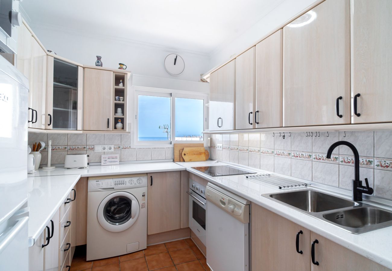 Apartamento en Nerja - Albaida II 2B: Apartamento con Orientación Sur y Vistas al Mar, Playa Torrecilla Nerja