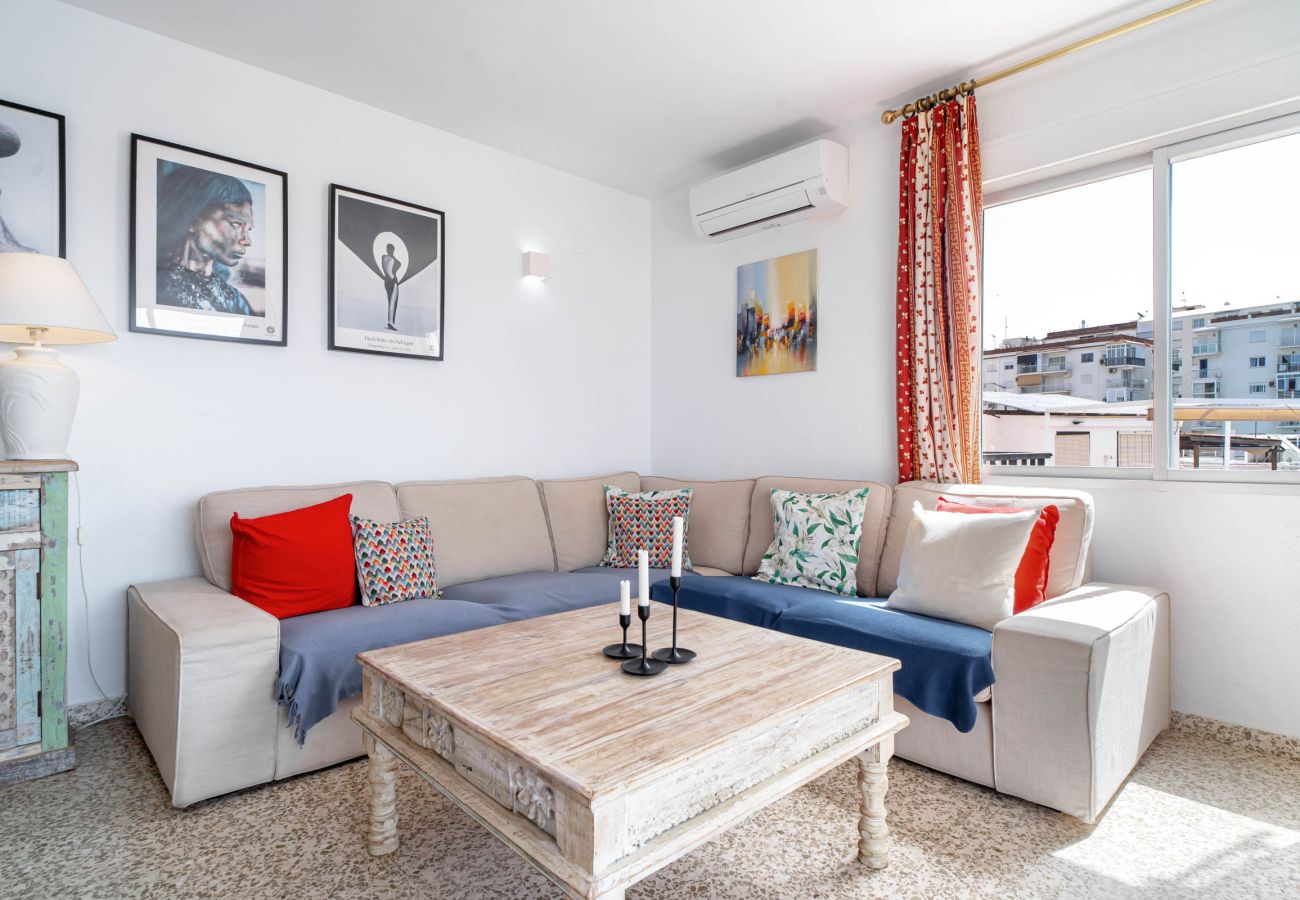 Apartamento en Nerja - Albaida II 2B: Apartamento con Orientación Sur y Vistas al Mar, Playa Torrecilla Nerja