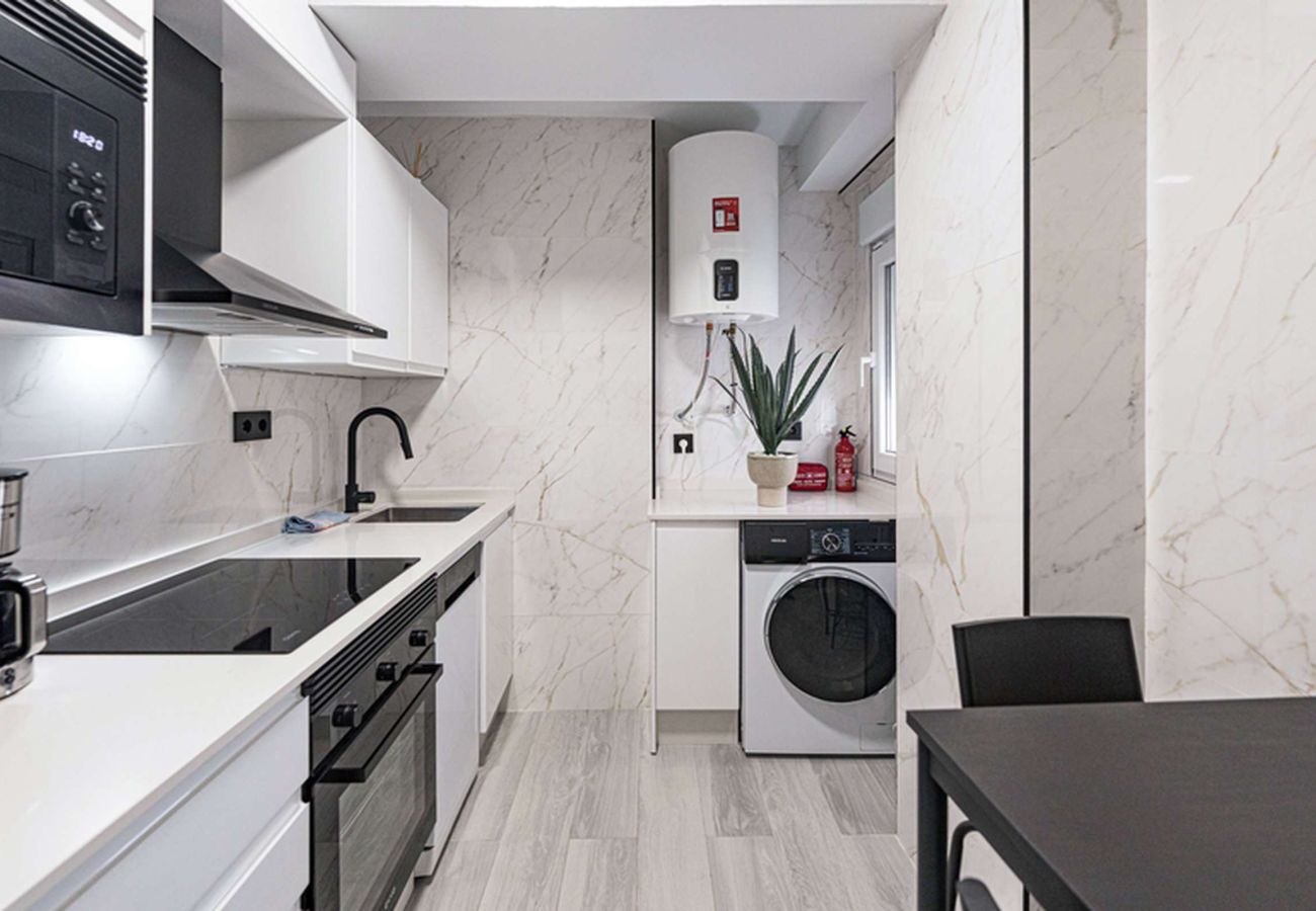 Apartamento en Nerja - Centro Life 3A: Apartamento en el Centro de Nerja, a 300m del Balcón de Europa
