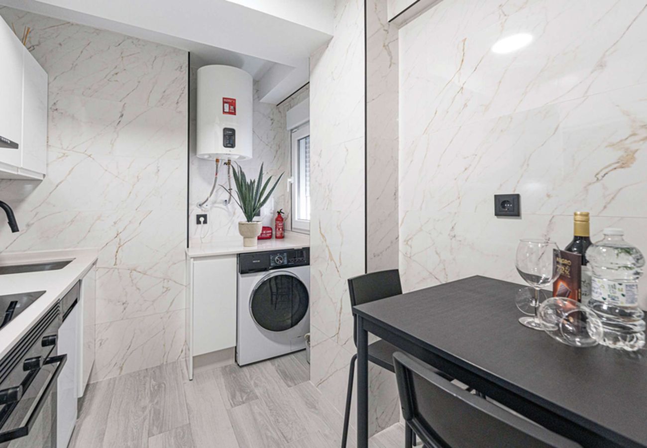 Apartamento en Nerja - Centro Life 3A: Apartamento en el Centro de Nerja, a 300m del Balcón de Europa