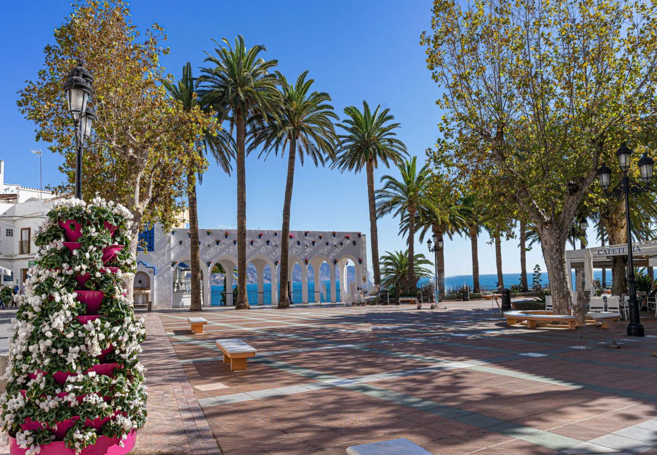 Apartamento en Nerja - Centro Life 3A: Apartamento en el Centro de Nerja, a 300m del Balcón de Europa