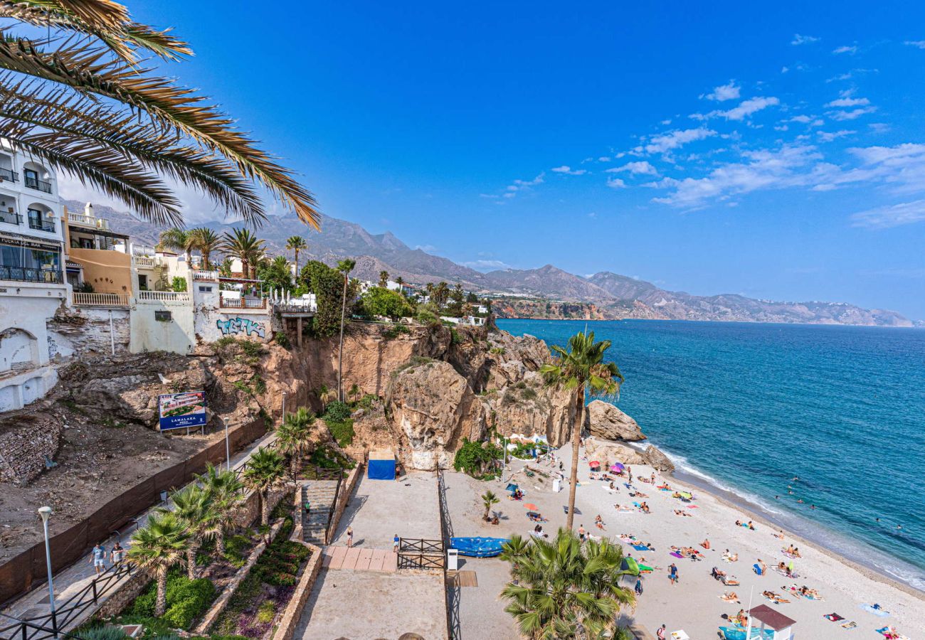 Apartamento en Nerja - Centro Life 3A: Apartamento en el Centro de Nerja, a 300m del Balcón de Europa