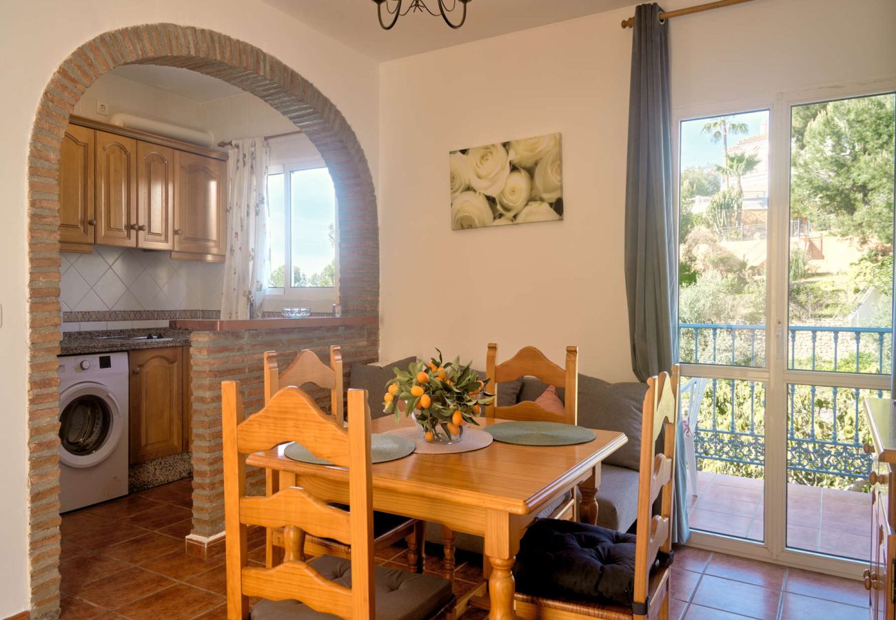 Casa rural en Frigiliana - Las Rosas 5 y 6 - Alojamiento Rural para 6 Personas entre Nerja y Frigiliana