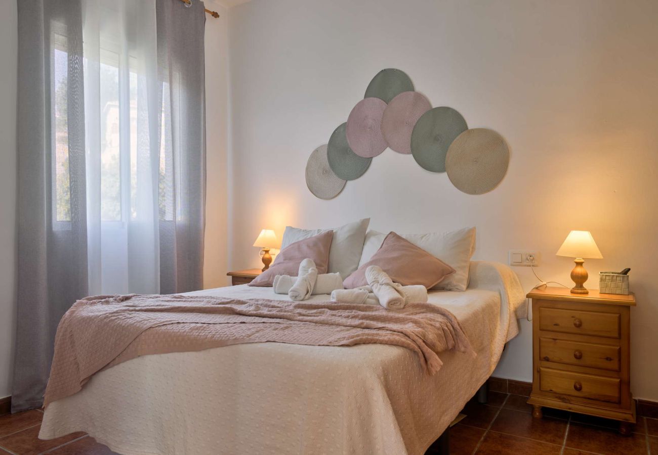 Casa rural en Frigiliana - Las Rosas 5 y 6 - Alojamiento Rural para 6 Personas entre Nerja y Frigiliana
