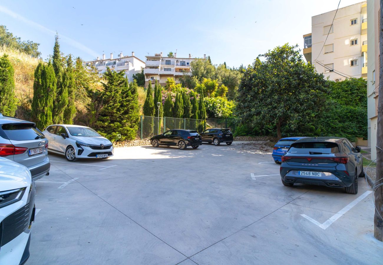 Apartamento en Nerja - Tahití 2 7: Apartamento Familiar para 4 Personas en Playa Burriana Nerja