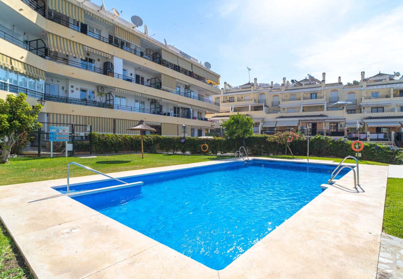 Apartamento en Nerja - Tahití 2 7: Apartamento Familiar para 4 Personas en Playa Burriana Nerja