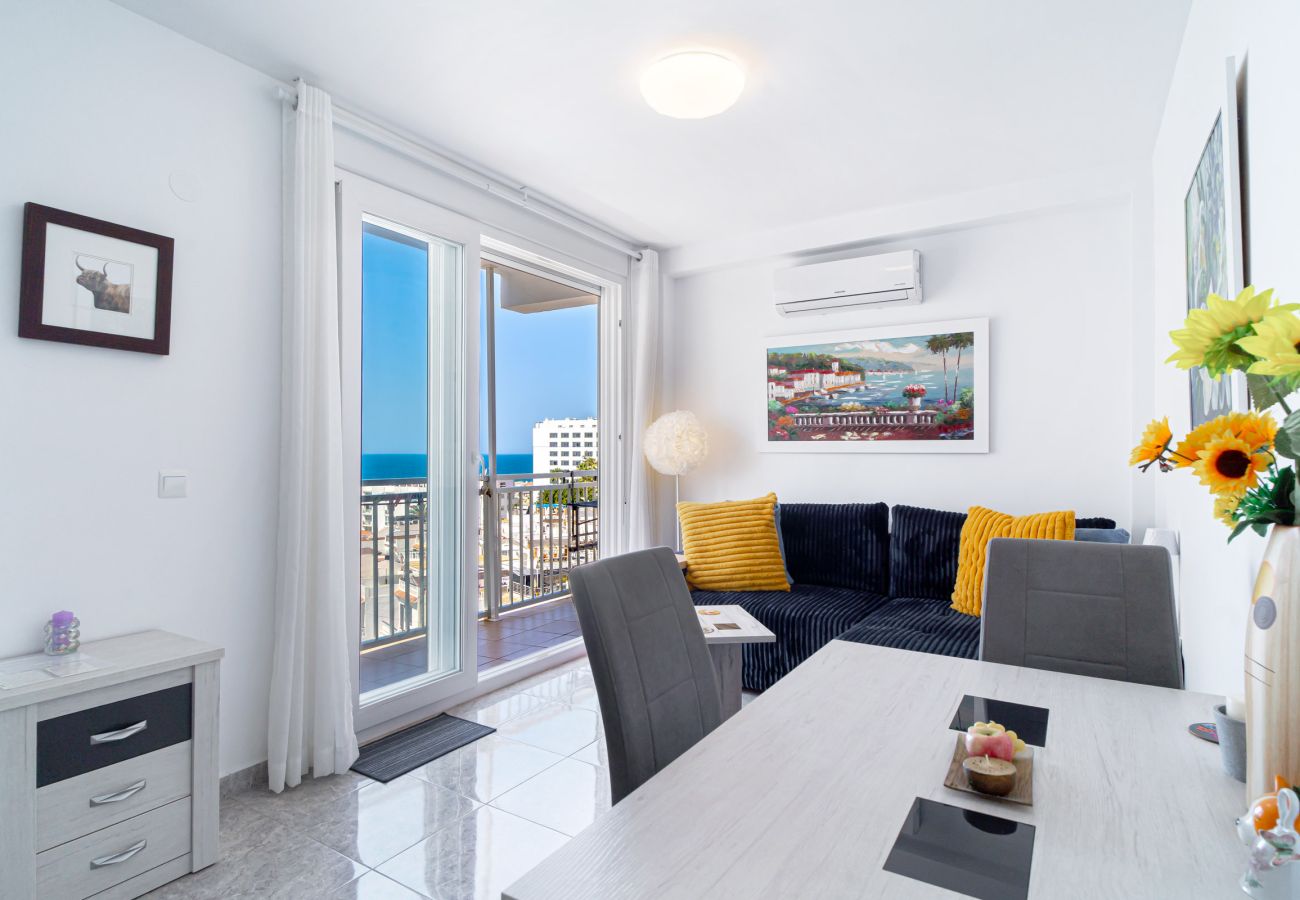 Apartamento en Nerja - Chaparil Seaview - Apartamento para Parejas junto a Playa Torrecilla