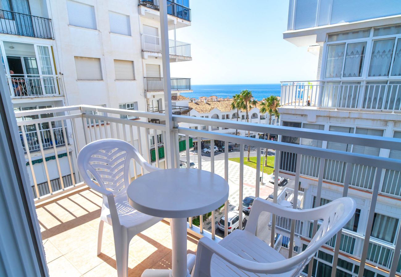 Apartamento en Nerja - Chaparil Seaview - Apartamento para Parejas junto a Playa Torrecilla