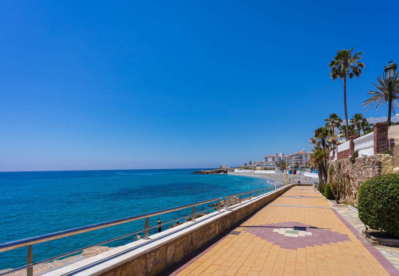 Apartamento en Nerja - Chaparil Seaview - Apartamento para Parejas junto a Playa Torrecilla