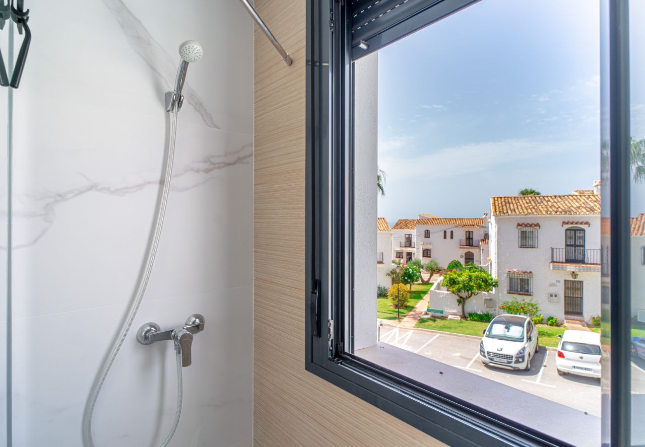 Villa en Nerja - Casa Mezcal - Villa para 4 Personas con Piscina Privada y Jacuzzi en Nerja