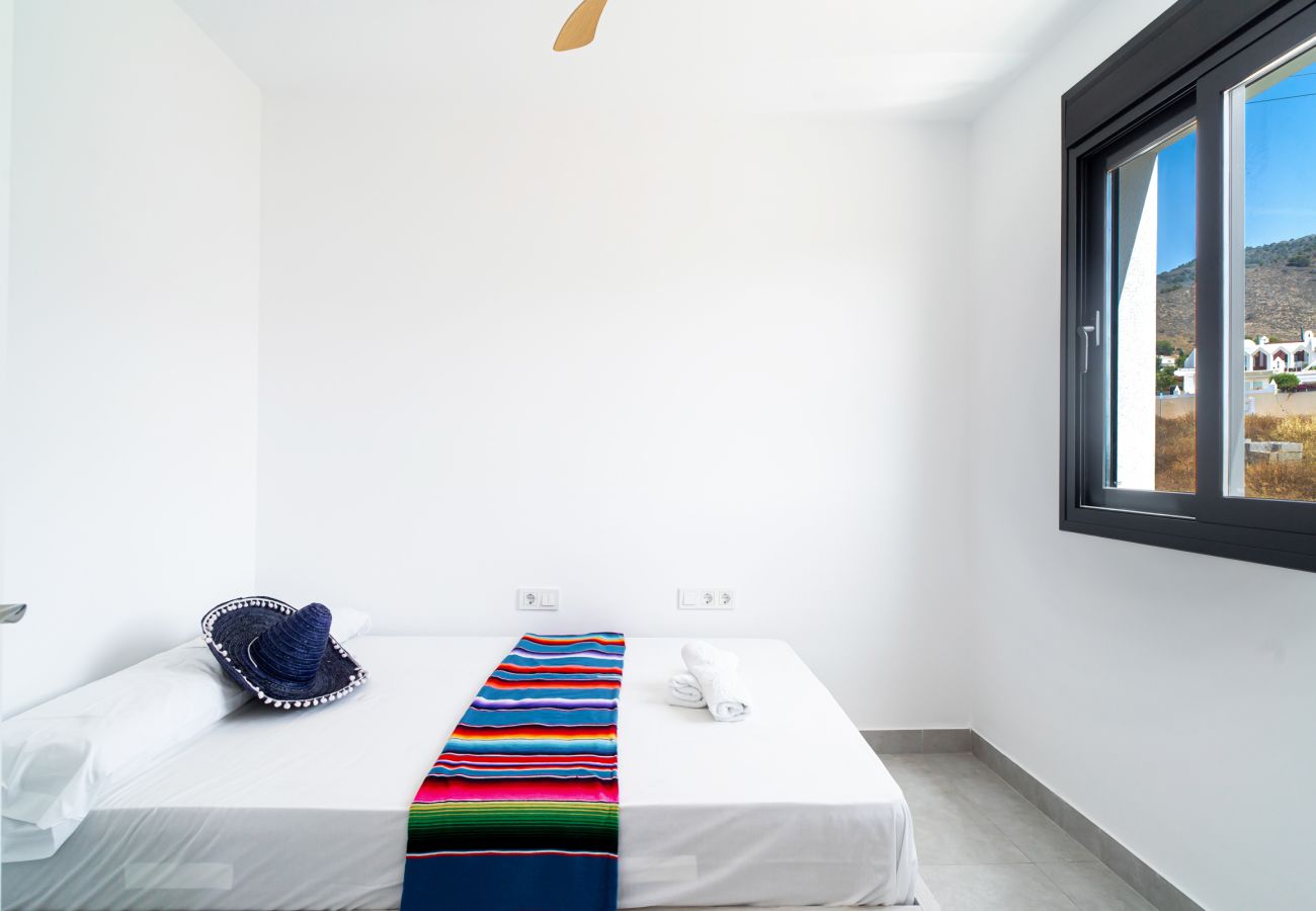 Villa en Nerja - Casa Mezcal - Villa para 4 Personas con Piscina Privada y Jacuzzi en Nerja