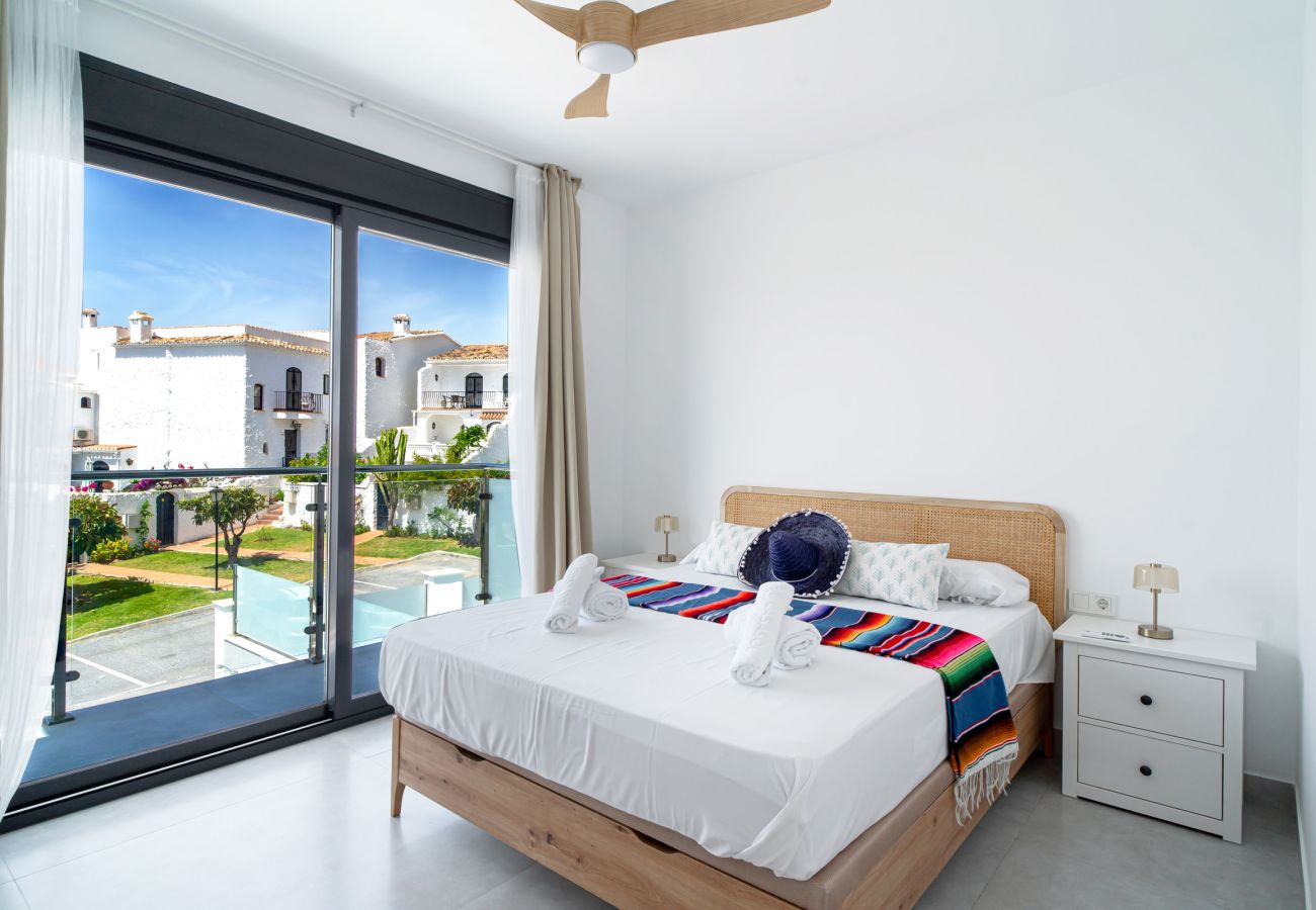 Villa en Nerja - Casa Mezcal - Villa para 4 Personas con Piscina Privada y Jacuzzi en Nerja