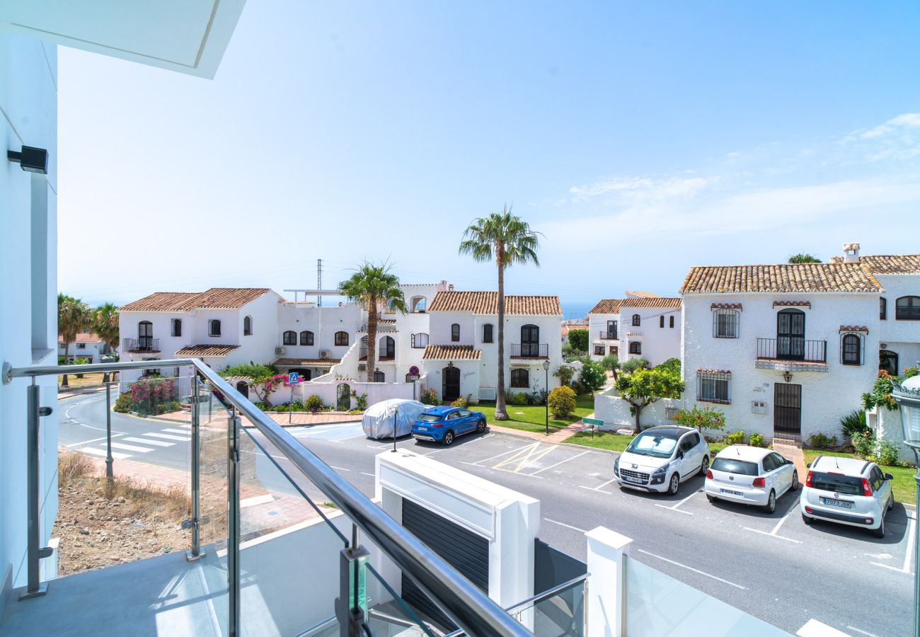Villa en Nerja - Casa Mezcal - Villa para 4 Personas con Piscina Privada y Jacuzzi en Nerja
