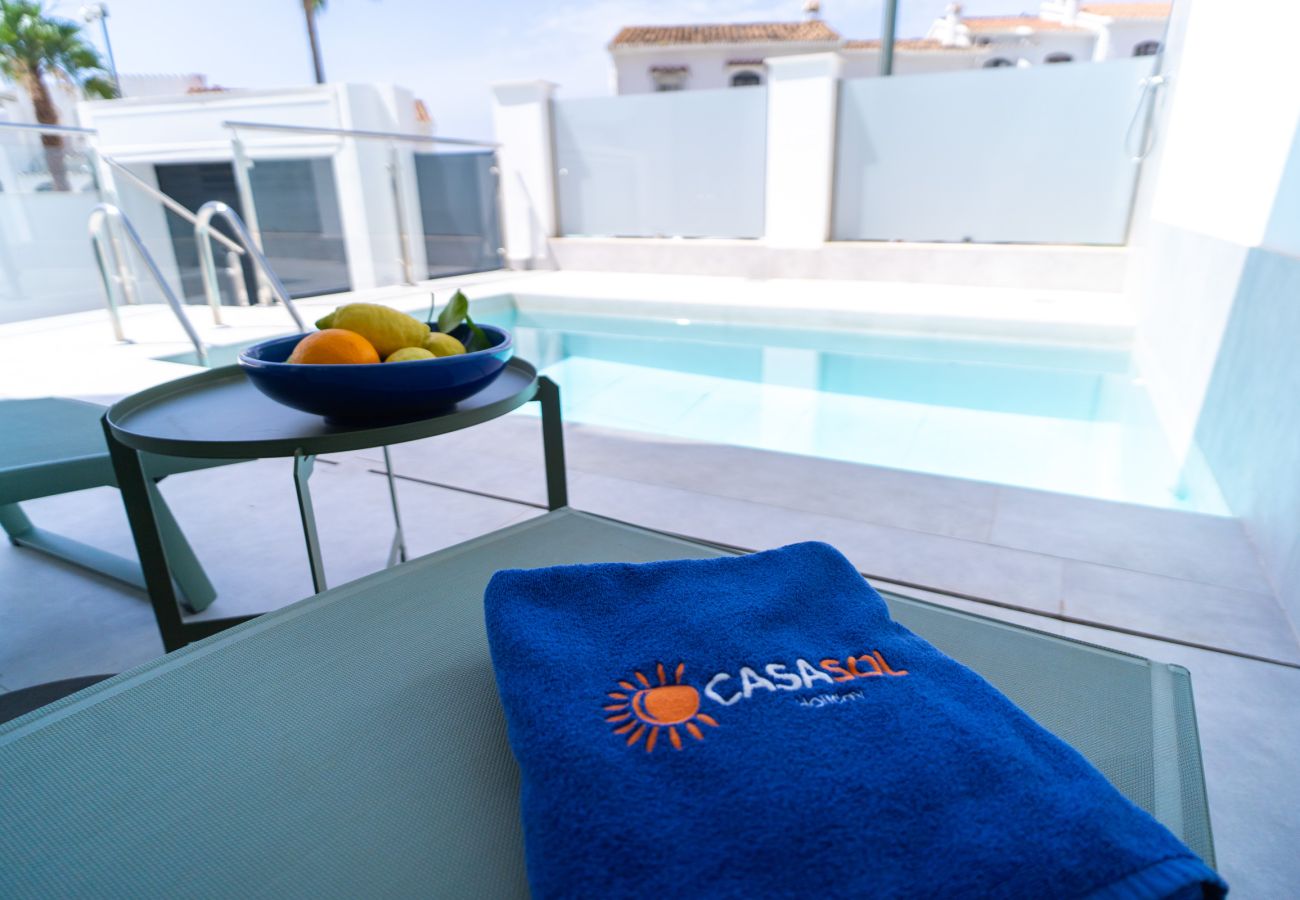 Villa en Nerja - Casa Mezcal - Villa para 4 Personas con Piscina Privada y Jacuzzi en Nerja
