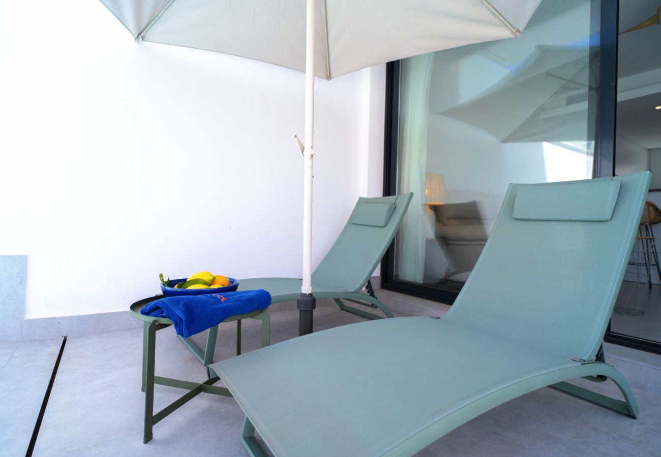 Villa en Nerja - Casa Mezcal - Villa para 4 Personas con Piscina Privada y Jacuzzi en Nerja
