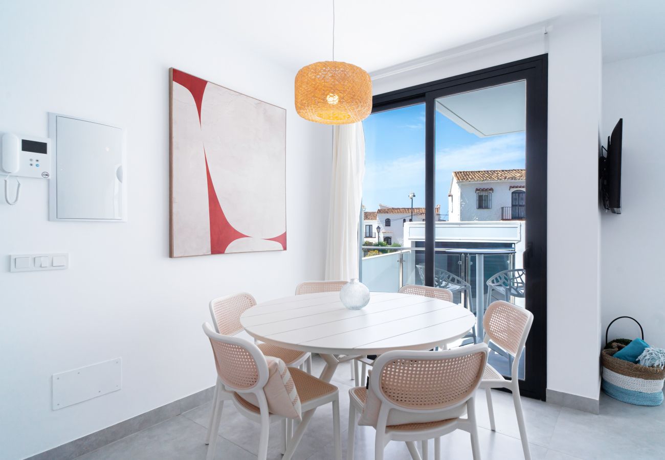 Villa en Nerja - Casa Mezcal - Villa para 4 Personas con Piscina Privada y Jacuzzi en Nerja